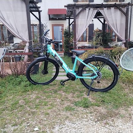Ca' Blanca Bed & Breakfast Castelnuovo del Garda Bagian luar foto
